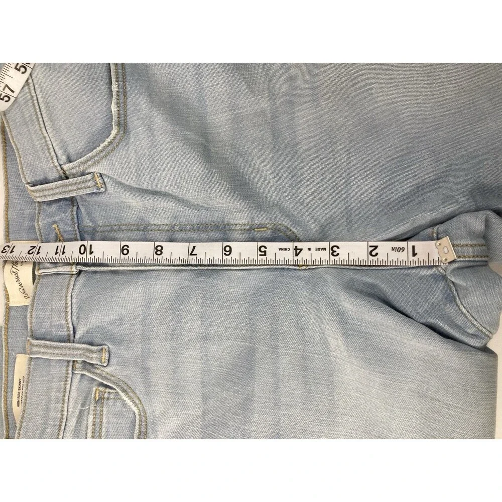 Universal Thread Jeans Womens 14 Short High Rise Skinny Light Wash Stretch NWT